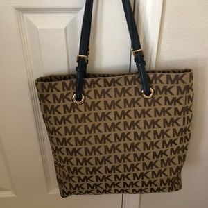 Large Michael Kors tote purse